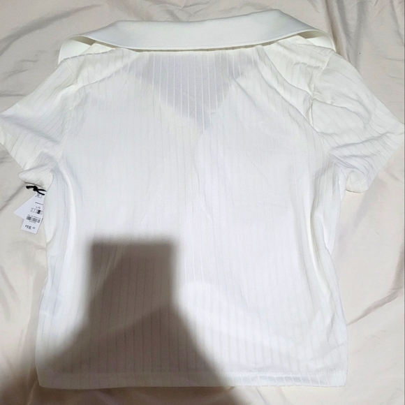 Ardene collared cropped t shirt size large - Picture 3 of 3